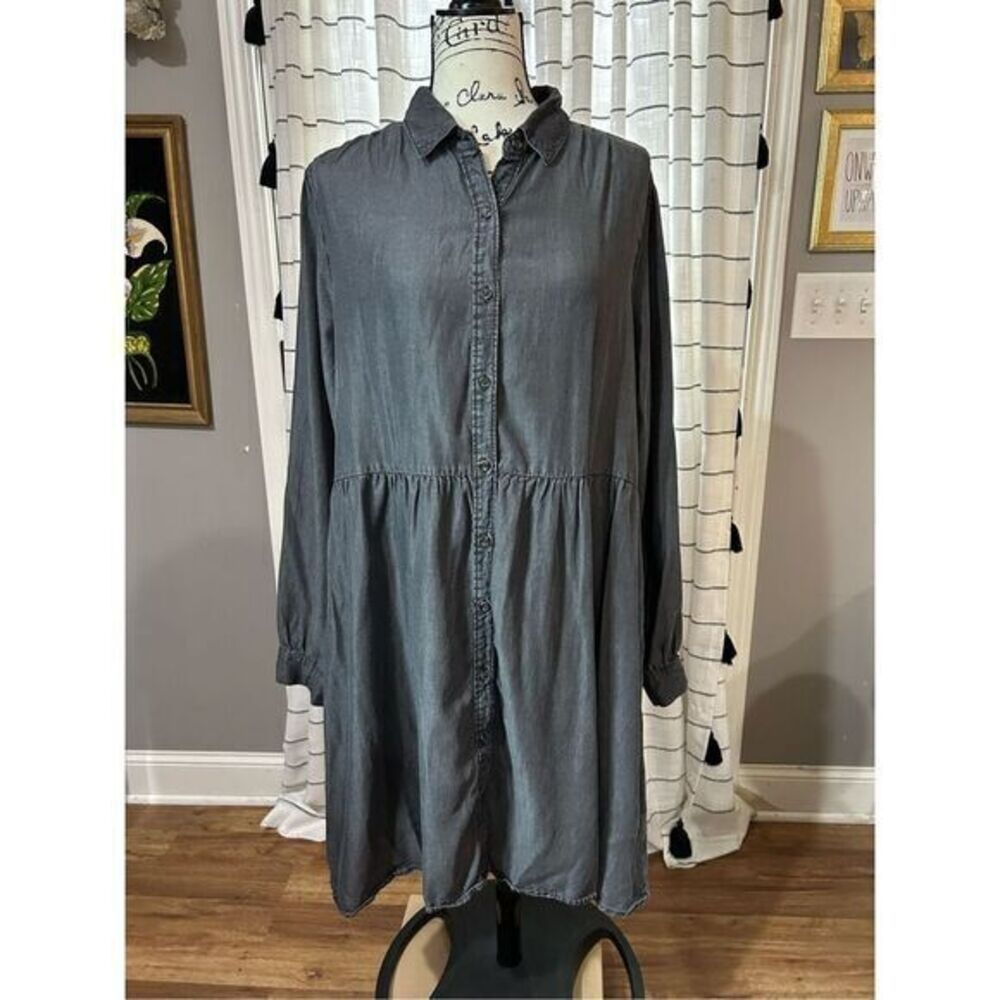Time and Tru size 16-18 Button Dress